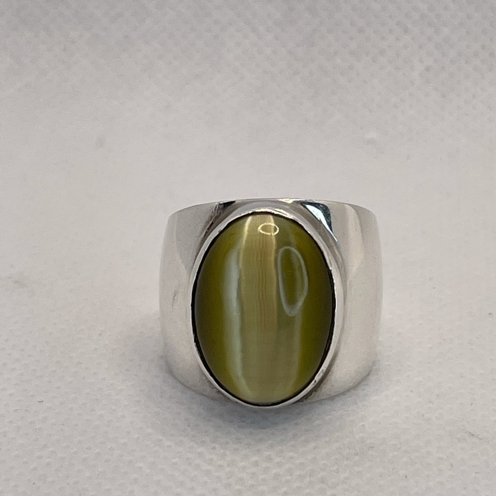 Sterling silver tiger eye ring